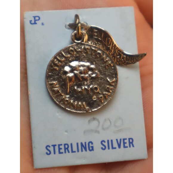 Sterling Yellowstone Buffalo Charm Vintage NOS on Card - Picture 3 of 3